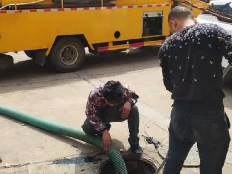 杨浦区新华医院附近专业疏通浴缸拆装蹲坑除尿碱拆装马桶换法兰